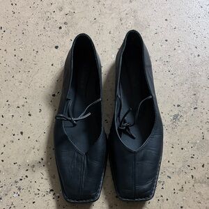 ALOHAS Black Leather Flats